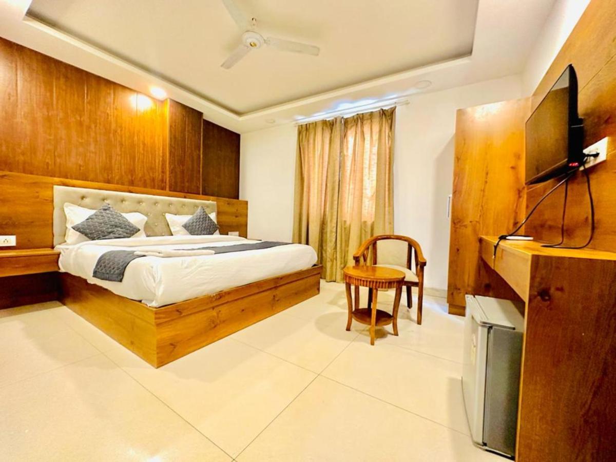 Hotel The Glory Near Delhi International Airport New Delhi Ngoại thất bức ảnh