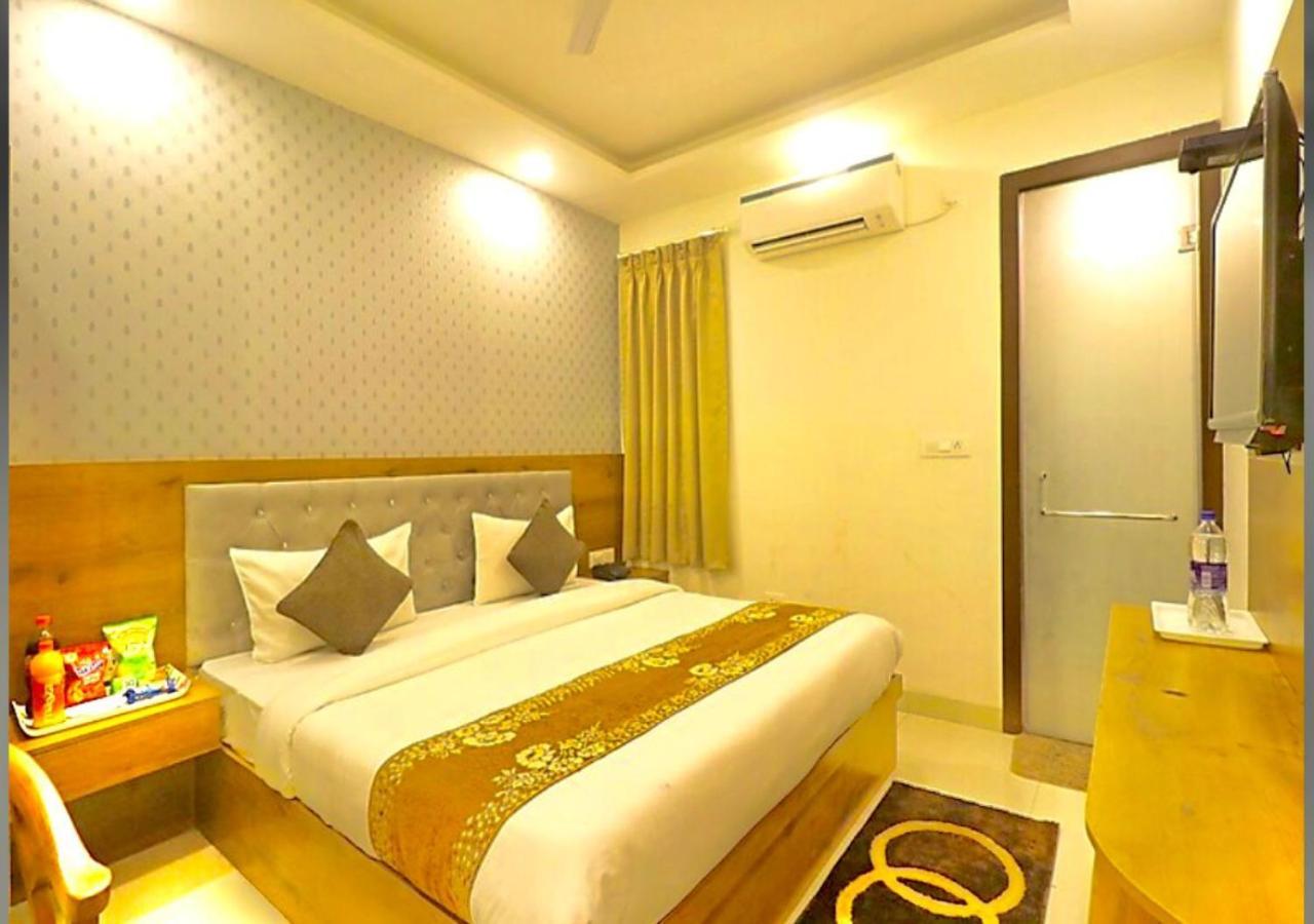Hotel The Glory Near Delhi International Airport New Delhi Ngoại thất bức ảnh
